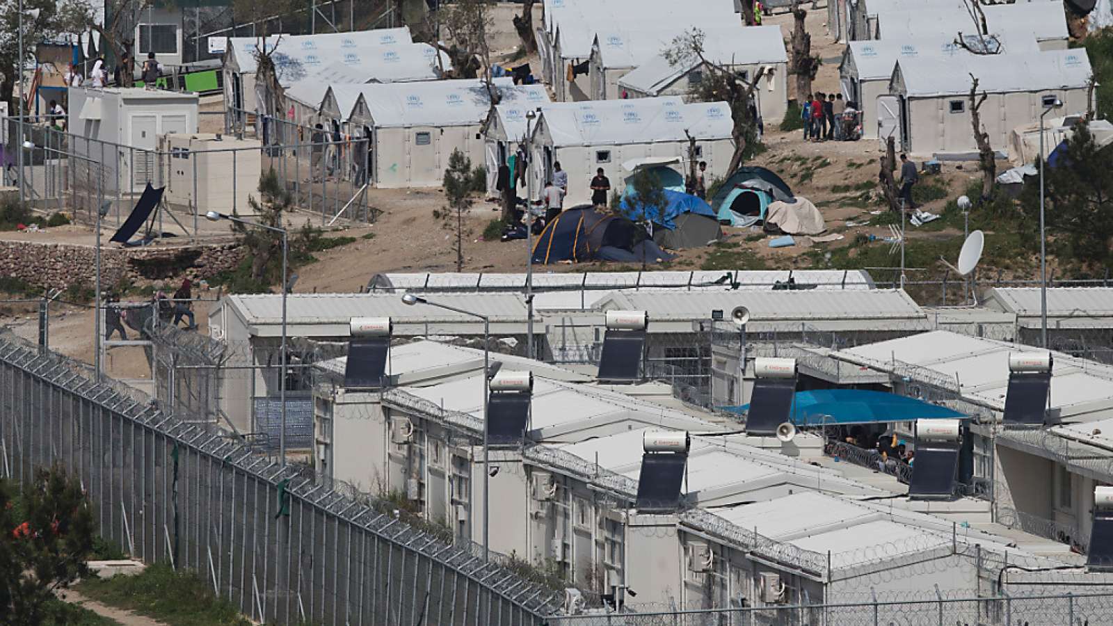 Flüchtlinge: Abschiebungen in die Türkei haben angefangen Flüchtlinge: Abschiebungen in die Türkei haben angefangen