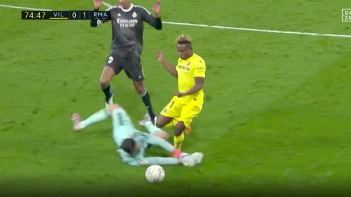 Hier verschuldet Courtois einen Penalty – Villarreal dankt
