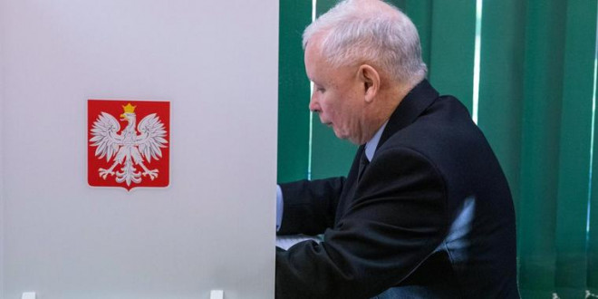 Regierungspartei PiS stärkste Kraft bei Parlamentswahl in Polen