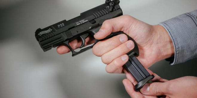 Streit vor Schnellrestaurant eskaliert: Mann durch Schuss verletzt